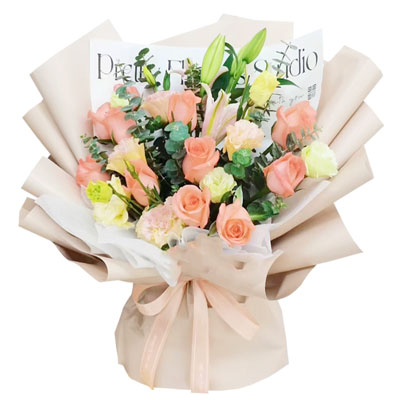 大同11朵粉玫瑰百合，温暖与甜蜜